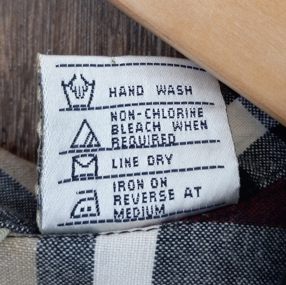 Vintage Boxy Button Up Shirt Women's XL Tan Black Plaid Flower Leaf Art To Wear - Picture 9 of 10